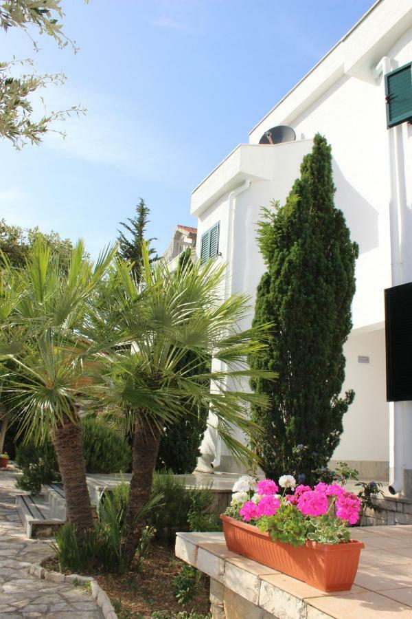 Apartments Culjak Rab Rab Town Exterior foto